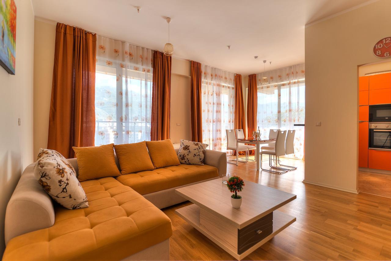 Apartments Harmonia Colours บุดวา ภายนอก รูปภาพ