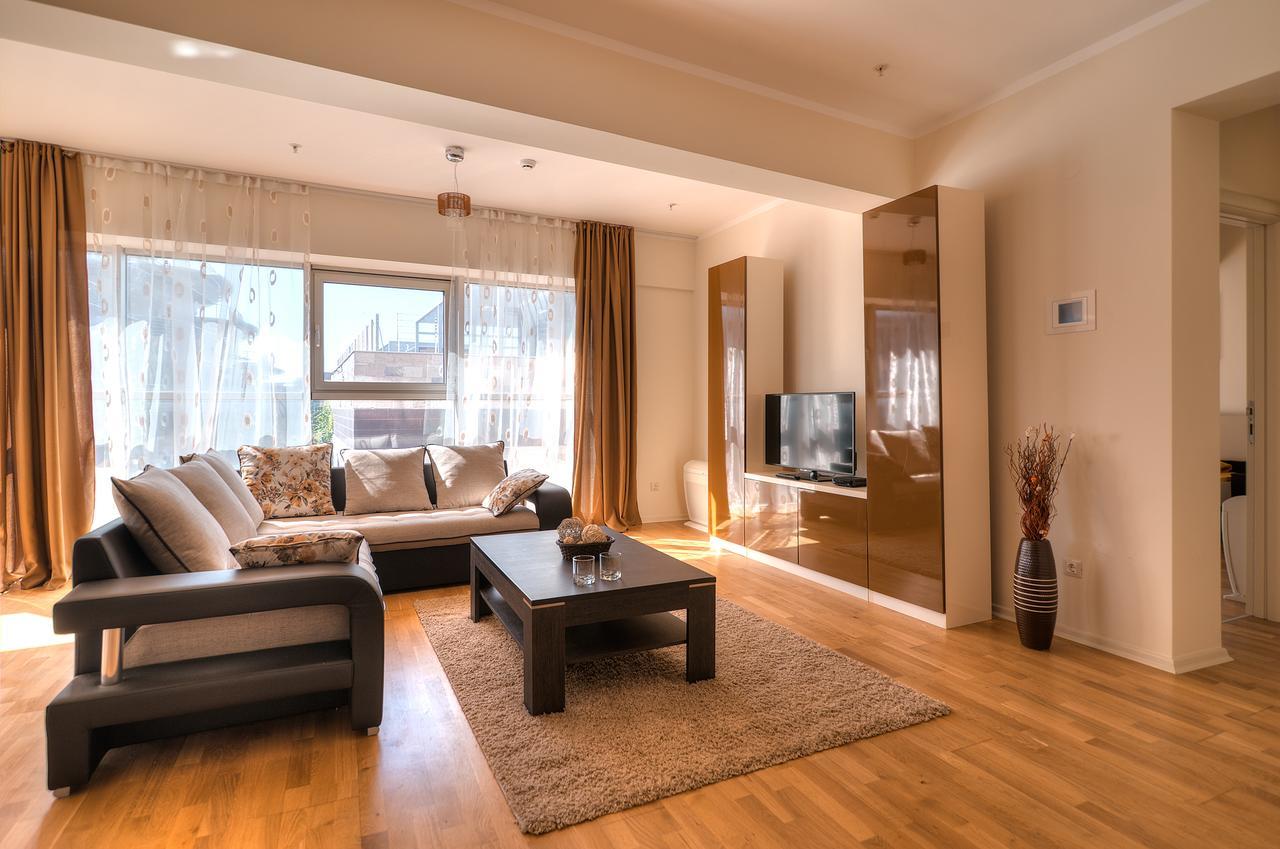 Apartments Harmonia Colours บุดวา ภายนอก รูปภาพ