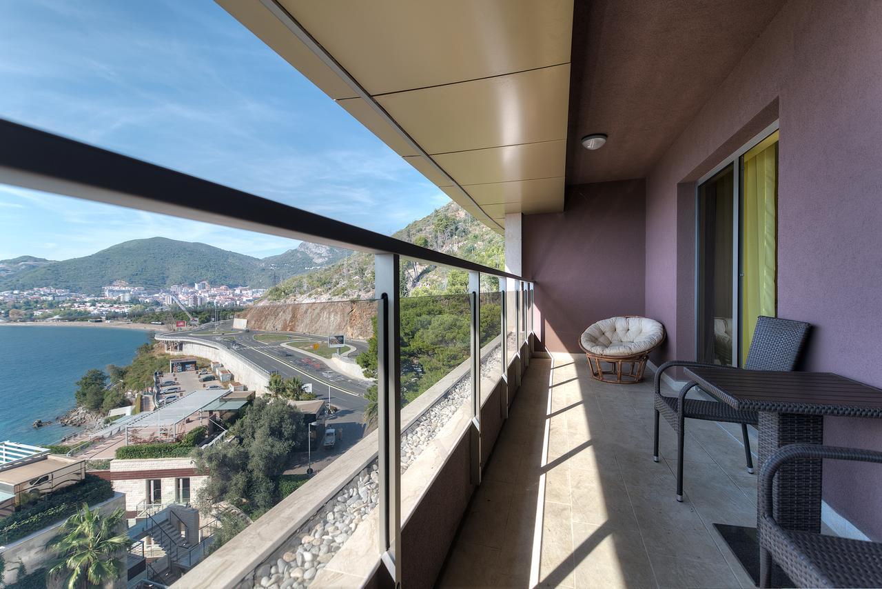 Apartments Harmonia Colours บุดวา ภายนอก รูปภาพ