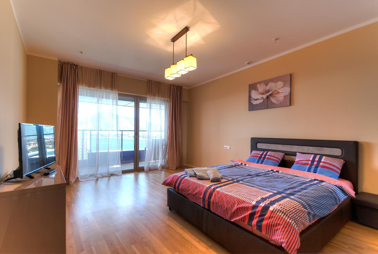 Apartments Harmonia Colours บุดวา ภายนอก รูปภาพ